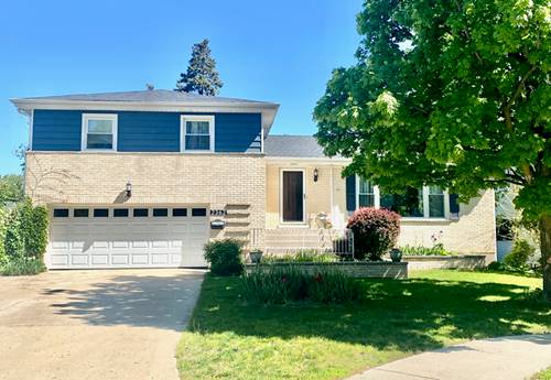 2362 Dewes, Glenview, IL 60025