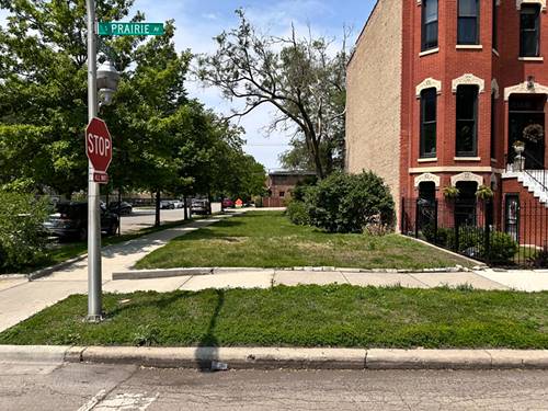 3158 S Prairie, Chicago, IL 60616