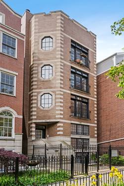 911 W Roscoe Unit 3, Chicago, IL 60657