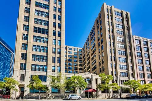 728 W Jackson Unit 817, Chicago, IL 60661