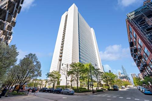 500 W Superior Unit 1309, Chicago, IL 60654