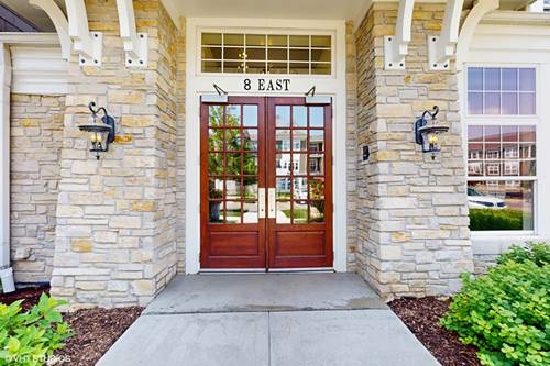 8 E Kennedy Unit 302, Hinsdale, IL 60521