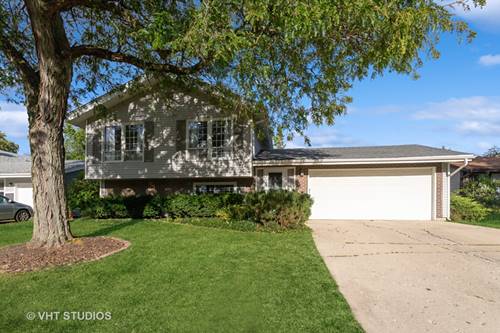 208 Flagstaff, Bolingbrook, IL 60440