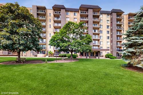 5400 Walnut Unit 201, Downers Grove, IL 60515