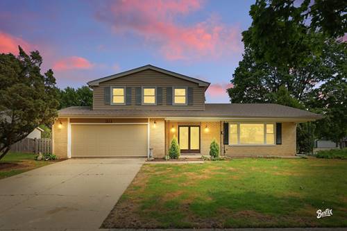 311 Greentree, Libertyville, IL 60048