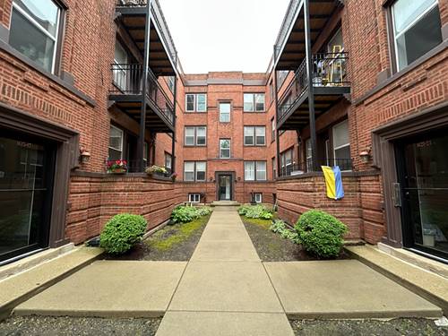 1621 W Wallen Unit 2, Chicago, IL 60626