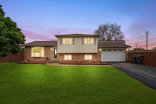 8300 S 79th, Justice, IL 60458