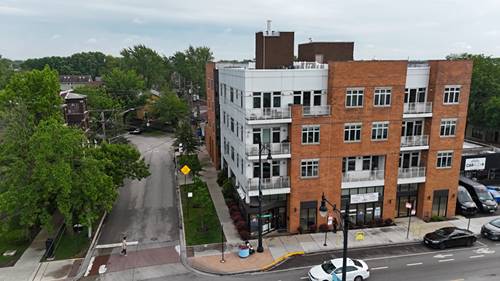 4770 N Manor Unit 405, Chicago, IL 60625