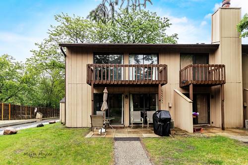 11 St Thomas Unit 6, Fox Lake, IL 60020
