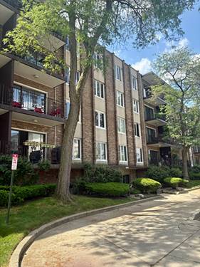 5501 Lincoln Unit 405, Morton Grove, IL 60053