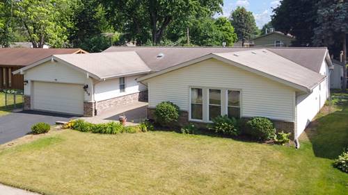 113 Sherwood, Cary, IL 60013
