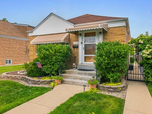 5111 S Luna, Chicago, IL 60638