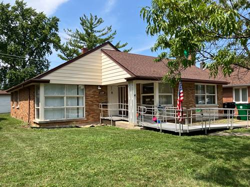 1108 Portsmouth, Westchester, IL 60154