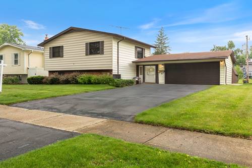 7578 Brookside, Hanover Park, IL 60133