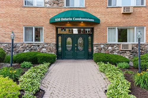 930 Ontario Unit 1F, Oak Park, IL 60302