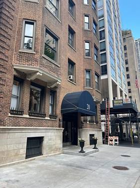 20 E Goethe Unit 504, Chicago, IL 60610