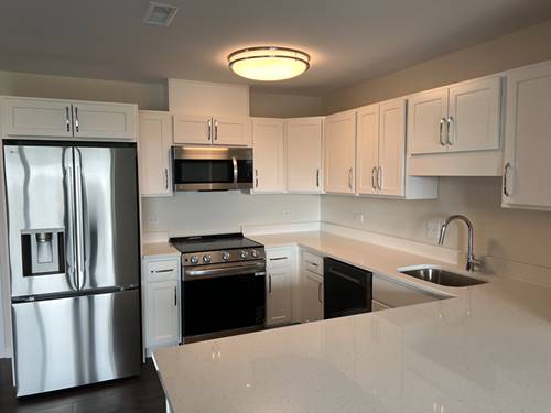 200 Park Unit 635, Calumet City, IL 60409