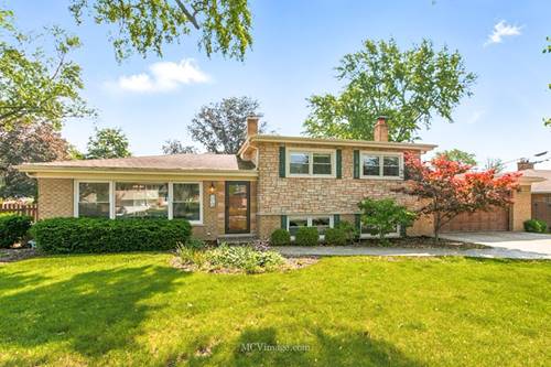 1703 Wilmette, Wheaton, IL 60187