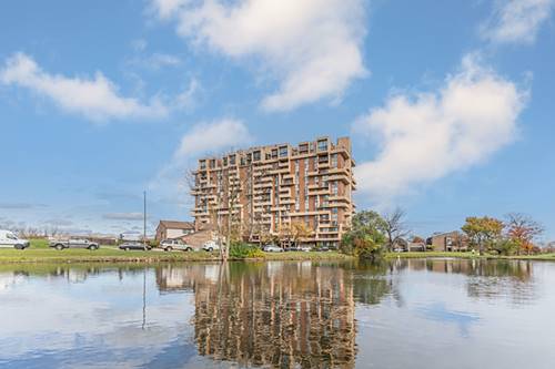 465 W Dominion Unit 1302, Wood Dale, IL 60191