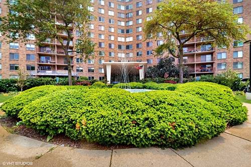 6833 N Kedzie Unit 716, Chicago, IL 60645