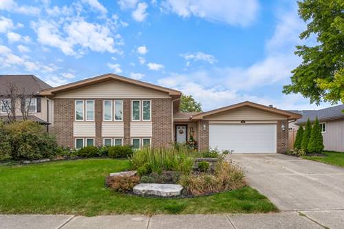773 Farnham, Wheaton, IL 60189