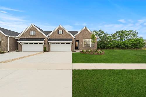 16530 Kayla, Lemont, IL 60439