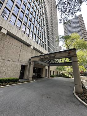 1 E Scott Unit 1910, Chicago, IL 60610