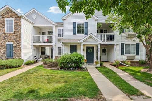 1013 Silverstone Unit 1013, Carpentersville, IL 60110