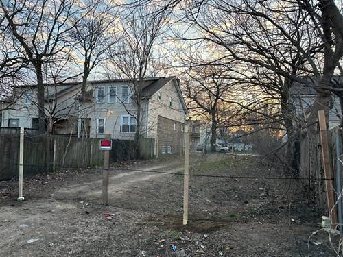 8017 S Marquette, Chicago, IL 60617
