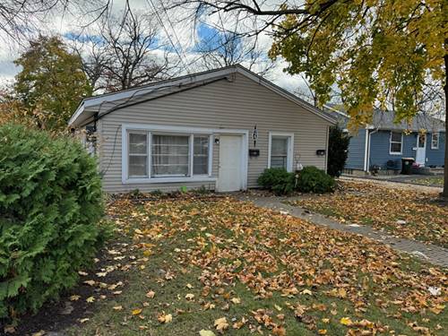 122 E State, North Aurora, IL 60542