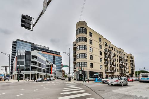 520 N Halsted Unit 207, Chicago, IL 60642