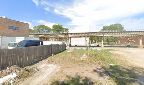 2735 W Lake, Chicago, IL 60612