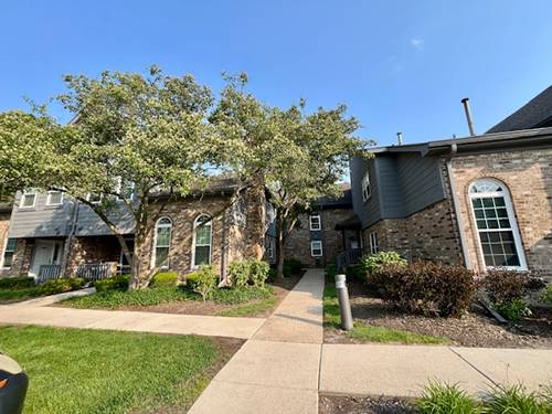 11 Foxcroft Unit 115, Naperville, IL 60565
