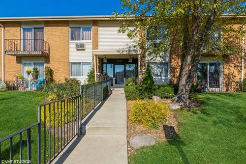 8868 Kenneth Unit 2F, Des Plaines, IL 60016