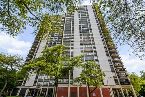 1360 N Sandburg Unit 703C, Chicago, IL 60610