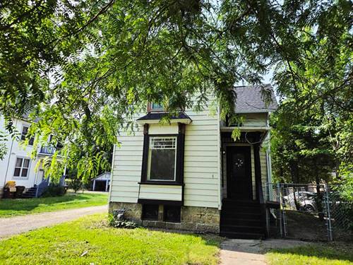 1327 Charles, Rockford, IL 61104