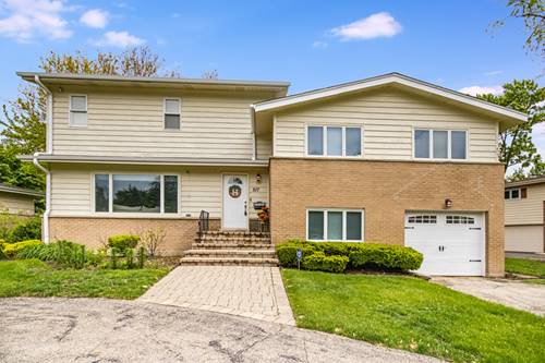 517 Appletree, Deerfield, IL 60015