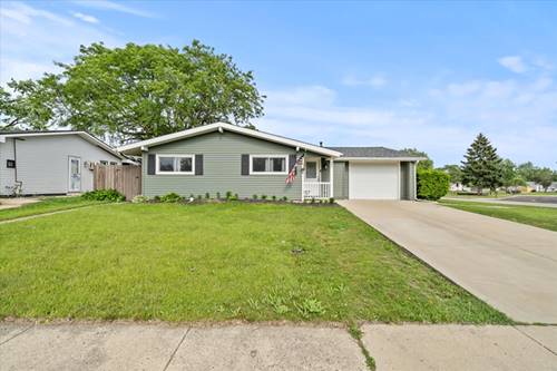 427 Cedarcrest, Streamwood, IL 60107