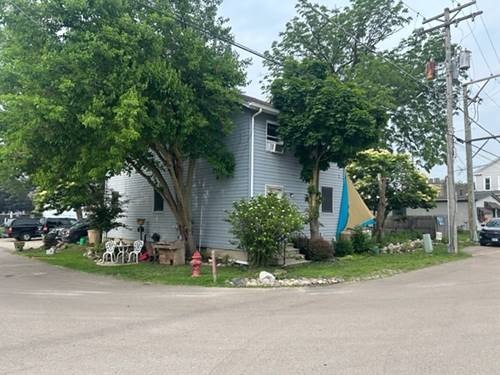 118 W North, Elburn, IL 60119