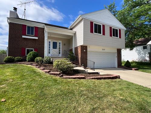 227 Augusta, Vernon Hills, IL 60061