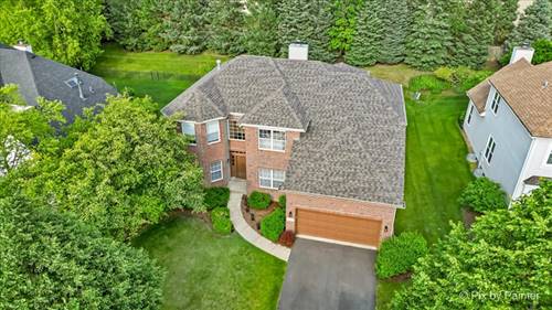 735 Chasewood, South Elgin, IL 60177