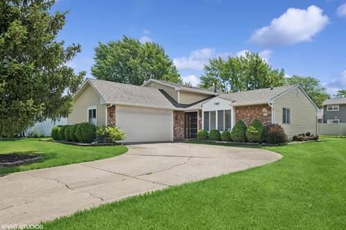 795 Hunter, Roselle, IL 60172