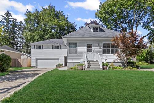 108 Lincoln, Round Lake, IL 60073