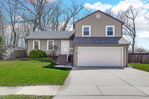 317 Kensington, Streamwood, IL 60107