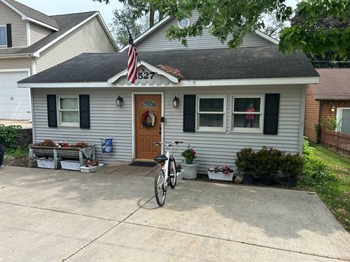 1527 N Harrison, Algonquin, IL 60102