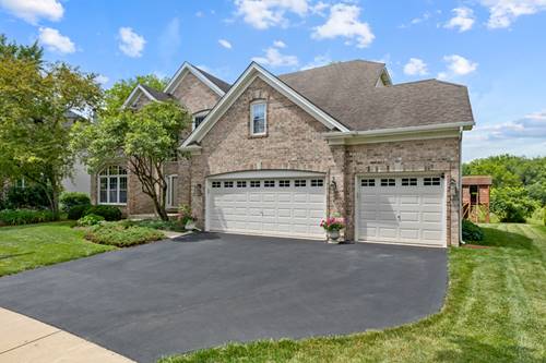 2251 Sutton, South Elgin, IL 60177