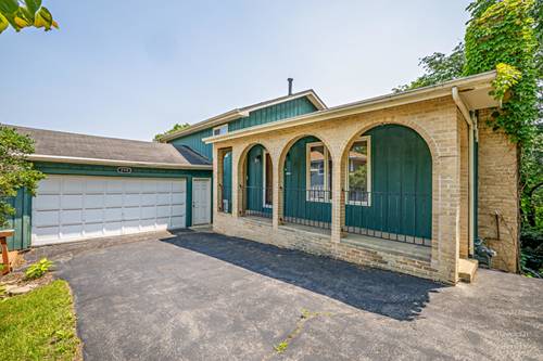 294 Apache, Lake In The Hills, IL 60156