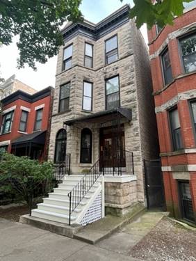 909 W Newport Unit 2, Chicago, IL 60657