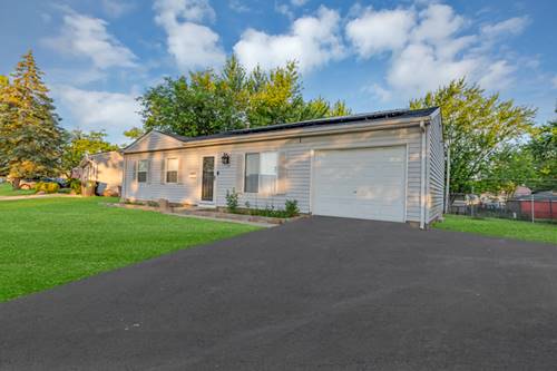 114 Ridge, Streamwood, IL 60107
