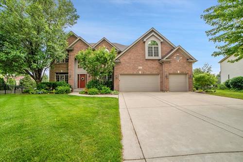 327 White Pines, Oswego, IL 60543